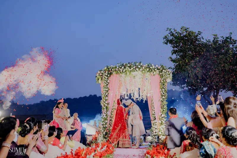 Anik & Gourvi wedding photograph 3 by Sumit Studio